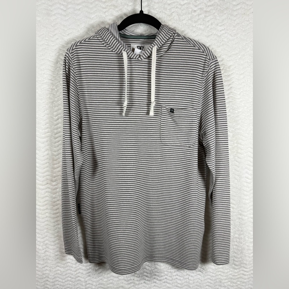 VISSLA Black and White Striped Hoodie. Y’all this is so soft it’s crazy 🙌